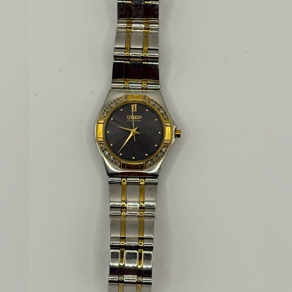 Citizen Eco-Drive Watch 24mm Two Tone Diamonds Womens E030-H26647 6.25"